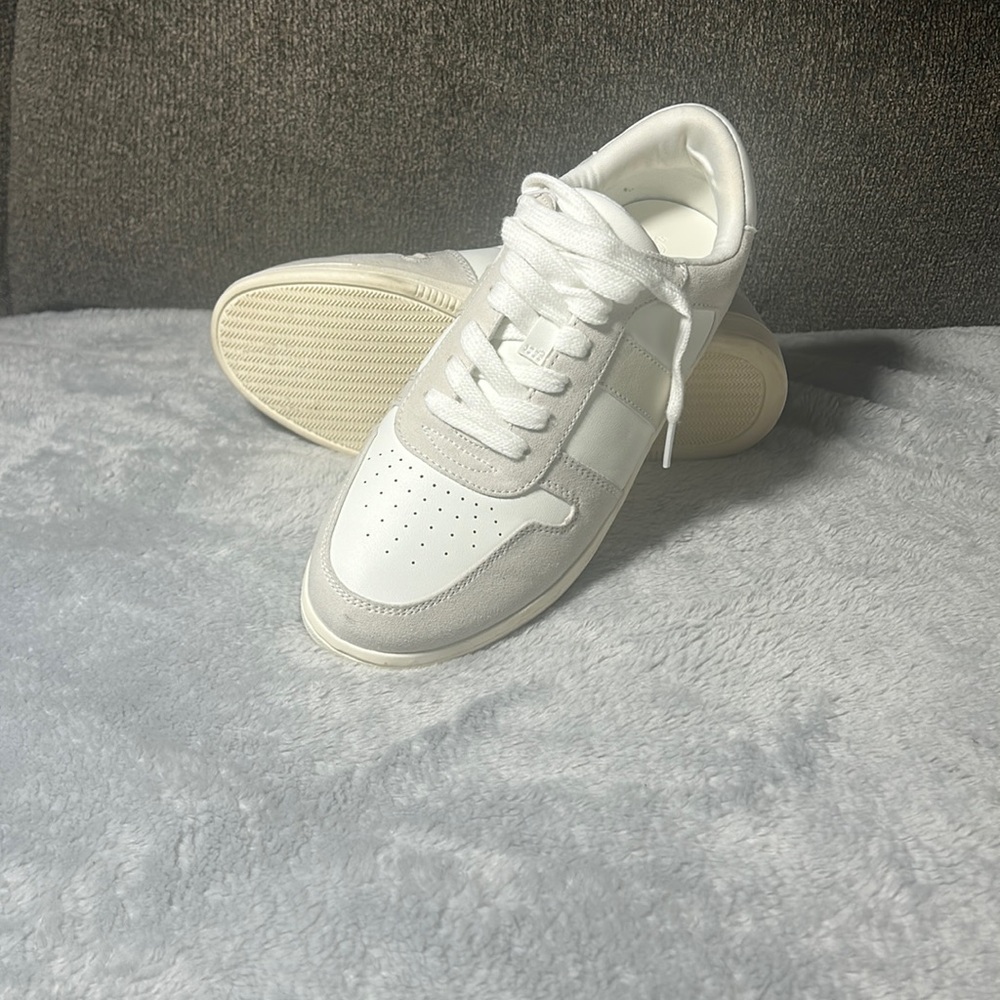 Universal thread Nikita Womens Fashion Sneakers